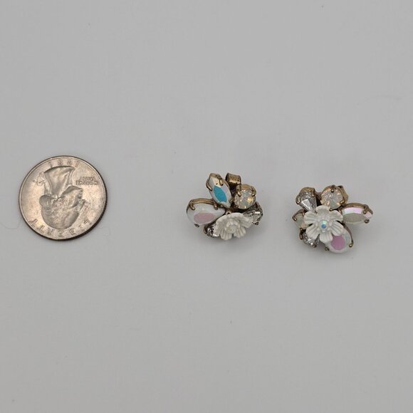 VTG Earrings Elegant Classy Shiny Sparkle Iridescent AB Stone Stud Post Womens - Picture 15 of 16